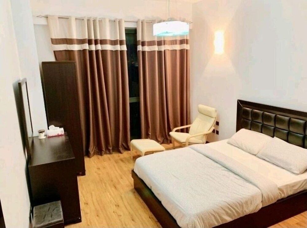 Дубай: Deluxe One Bedroom Apartment near Mall of Emirates