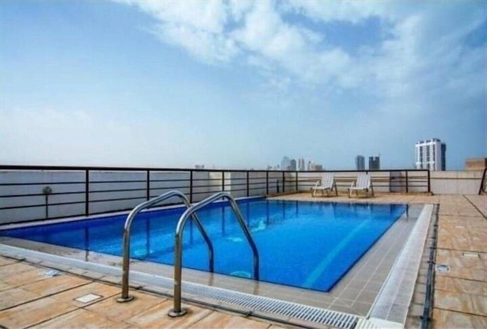 Дубай: Deluxe One Bedroom Apartment near Mall of Emirates