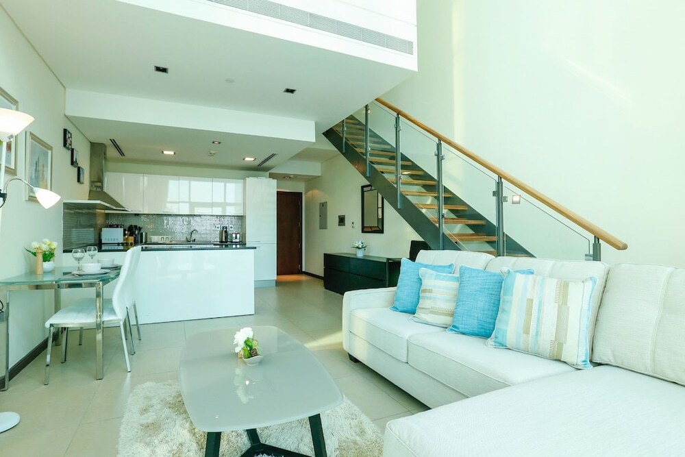 Дубай: E&T Holiday Homes - Liberty House