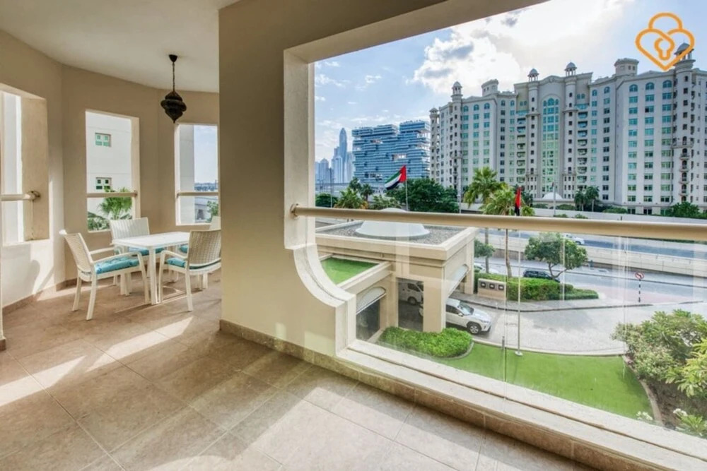 Дубай: Building No.1  Shoreline  Palm Jumeirah - Apartment 301