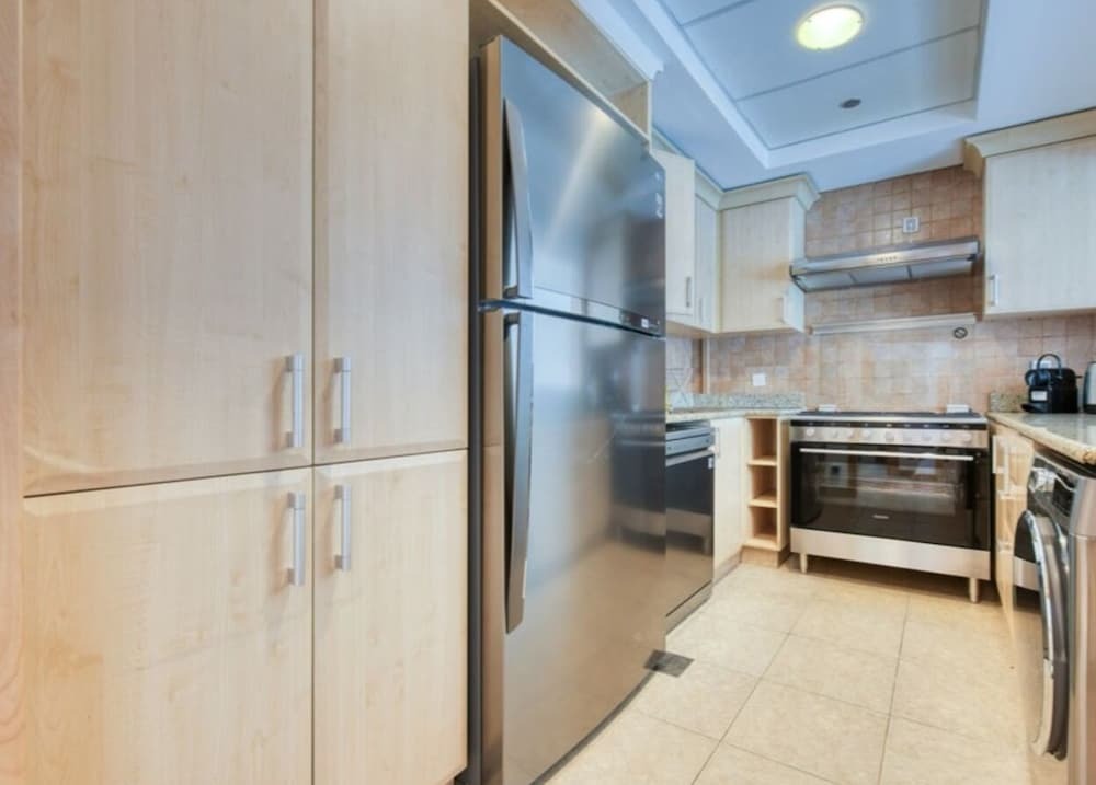 Дубай: Building No.1  Shoreline  Palm Jumeirah - Apartment 301