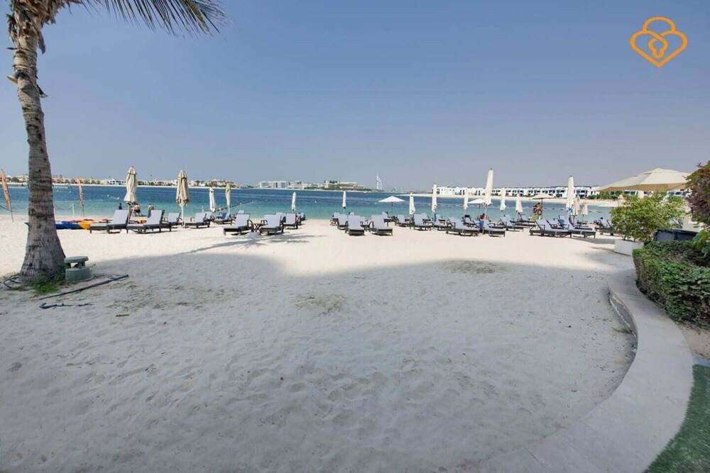 Дубай: Building No. 2 Shoreline  Palm Jumeirah - Apartment 405