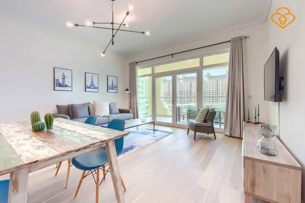 Дубай: Building No. 2 Shoreline  Palm Jumeirah - Apartment 405