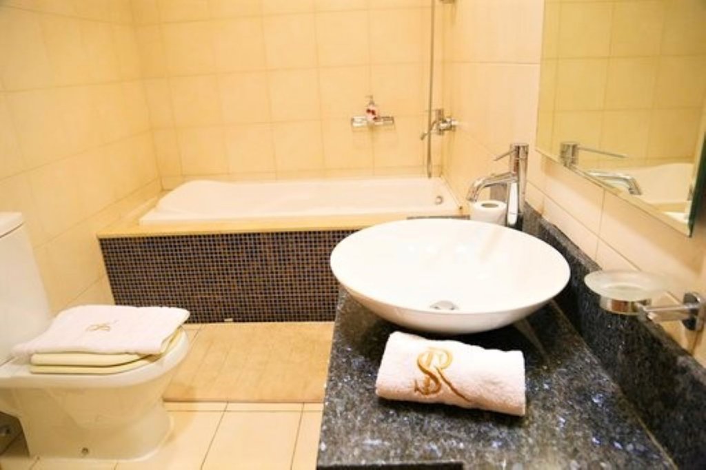 Дубай: Stunning Beach front 1 bedroom at the palm
