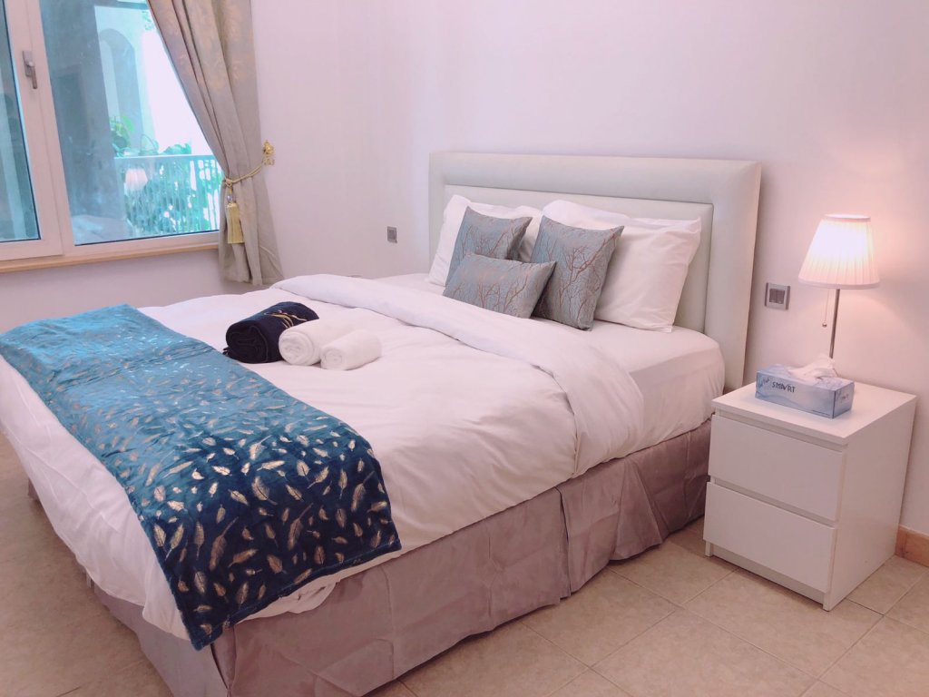 Дубай: Stunning Beach front 1 bedroom at the palm