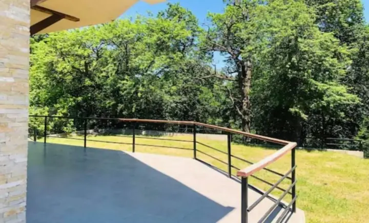Тбилиси: Private house Summer Cottage