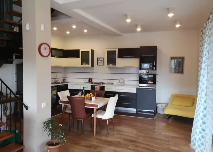 Тбилиси: Private house Summer Cottage