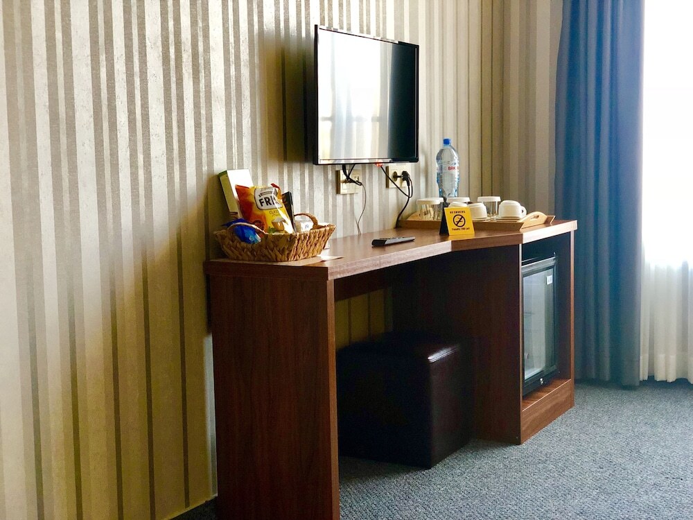 Тбилиси: Tbili Hotel