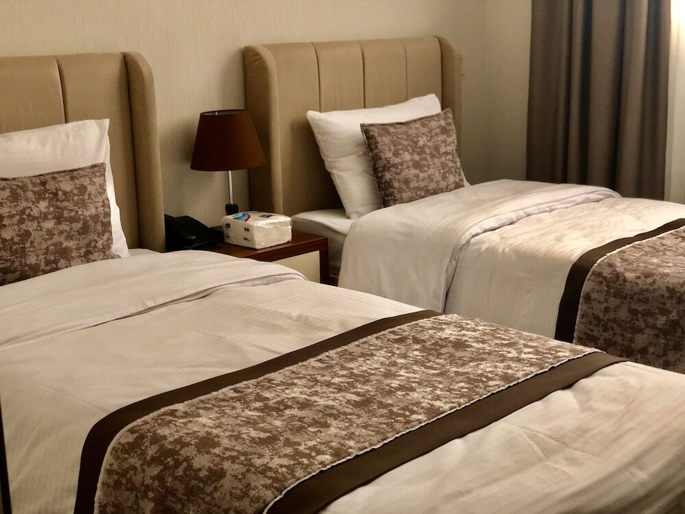 Тбилиси: Tbili Hotel