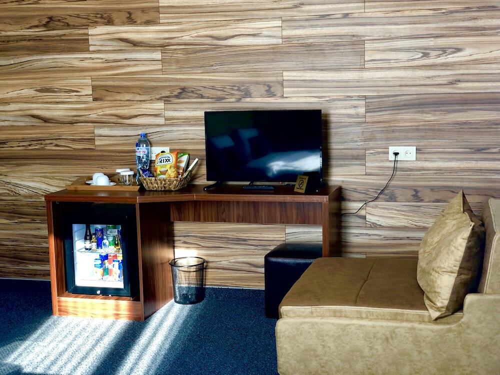 Тбилиси: Tbili Hotel