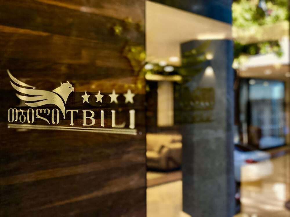 Тбилиси: Tbili Hotel