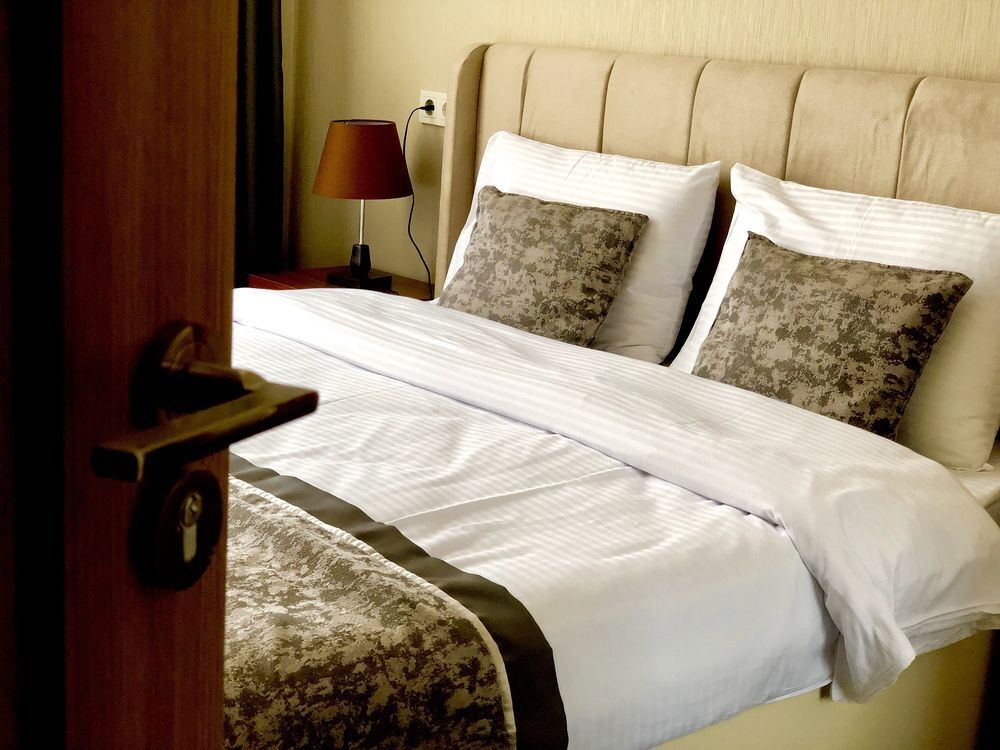 Тбилиси: Tbili Hotel