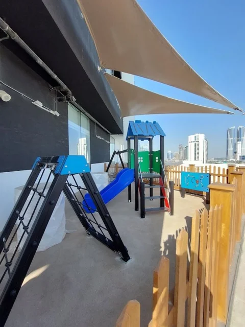 Дубай: Brand New Modern Studio, Burj Khalifa View Pool