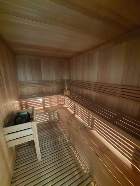 Дубай: Brand New Modern Studio, Burj Khalifa View Pool