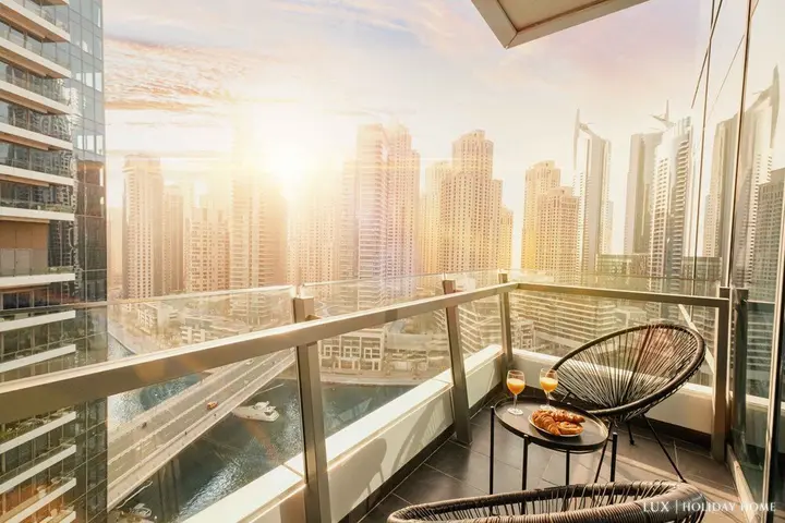 Дубай: LUX - Dubai Marina Waterfront Suite 2