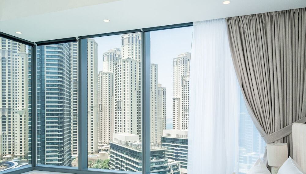 Дубай: LUX - Dubai Marina Waterfront Suite 2