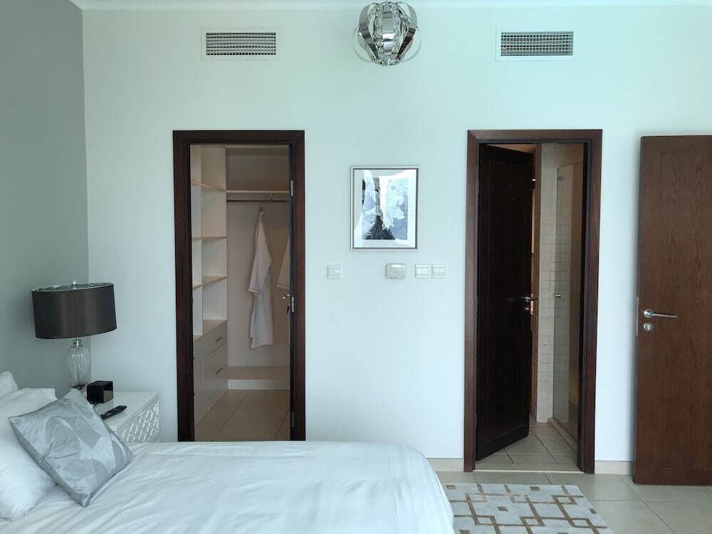 Дубай: Ultimate Stay 4BR Burj Khalifa view