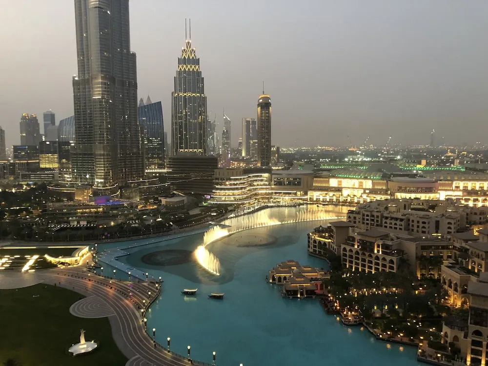 Дубай: Ultimate Stay 4BR Burj Khalifa view