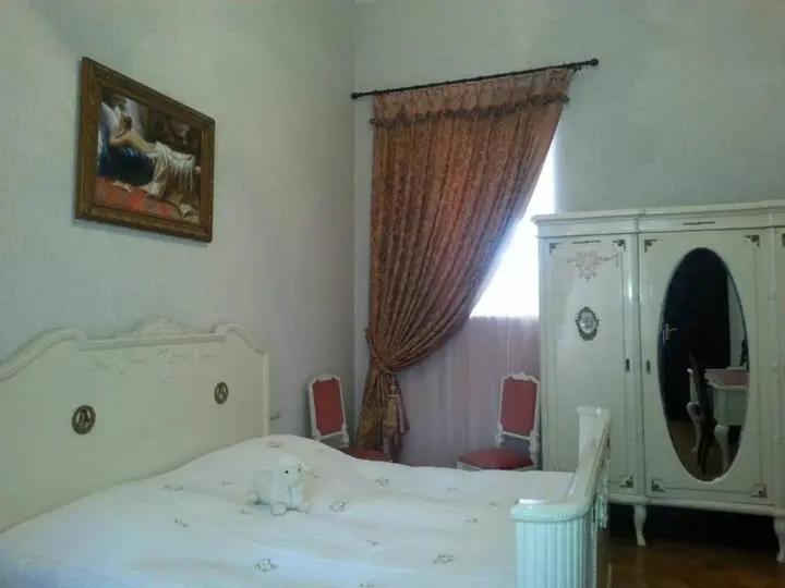 Тбилиси: Royal Apartment In The Center Of Tbilisi On Rustaveli Avenue
