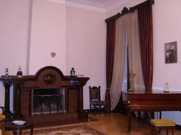 Тбилиси: Royal Apartment In The Center Of Tbilisi On Rustaveli Avenue