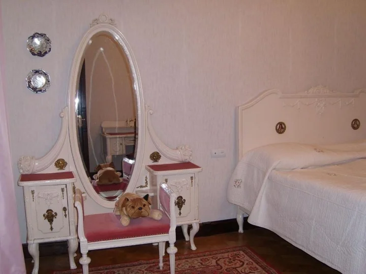 Тбилиси: Royal Apartment In The Center Of Tbilisi On Rustaveli Avenue