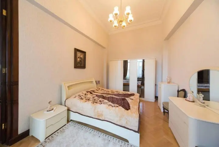 Тбилиси: Royal Apartment In The Center Of Tbilisi On Rustaveli Avenue