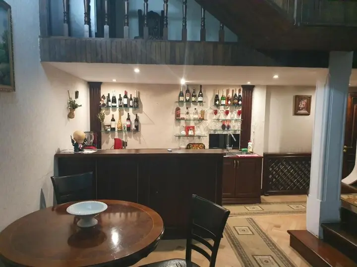 Тбилиси: Royal Apartment In The Center Of Tbilisi On Rustaveli Avenue