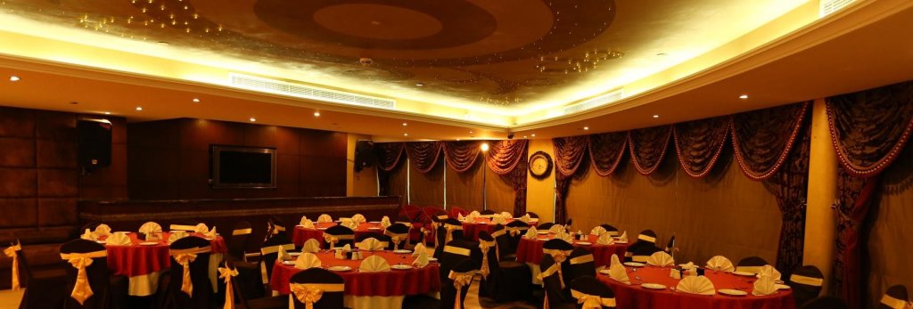 Дубай: Time Dunes Hotel Apartments Al Qusais
