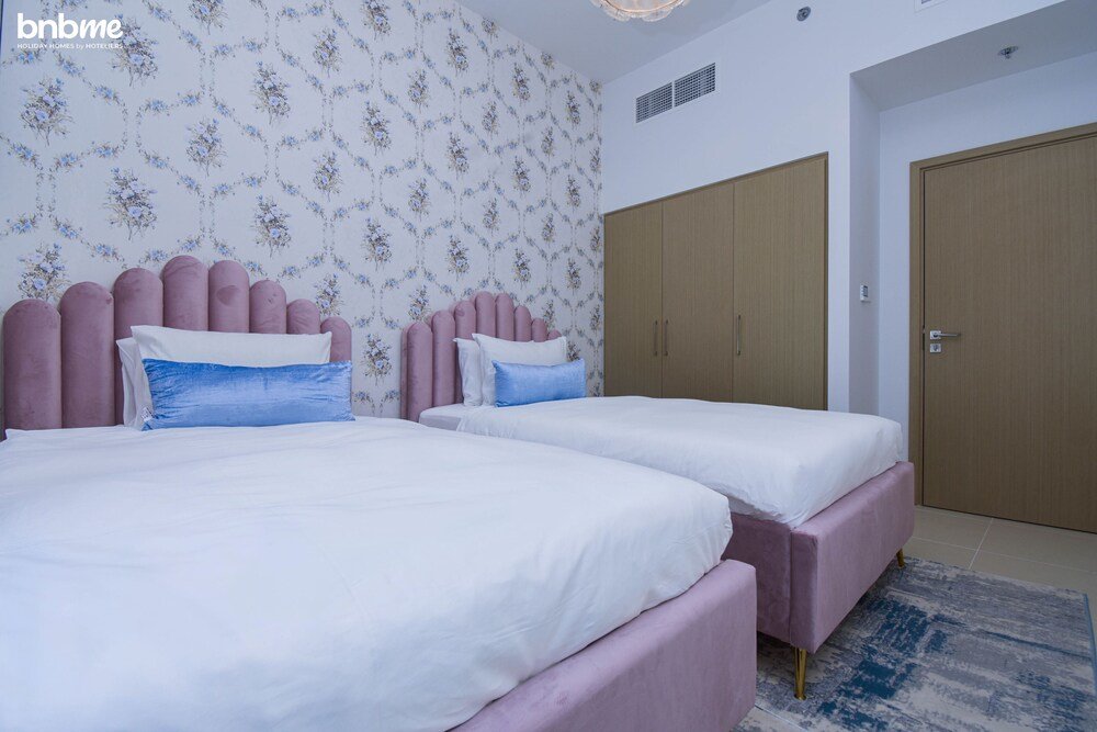 Дубай: 3B-Creek Horizon - 2807 by bnbme homes