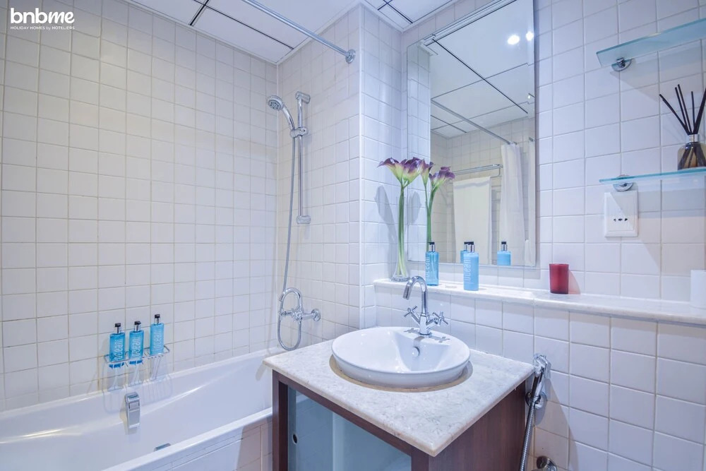 Дубай: 2B- Al Sahab 2 - 2806 by bnbme homes