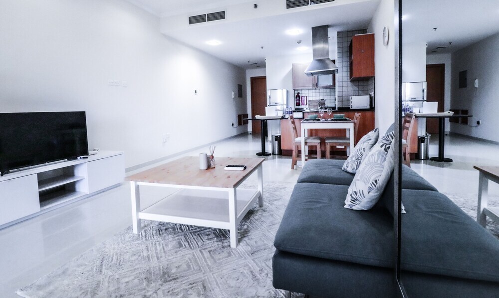 Дубай: St-Spring Oasis Tower-124 by bnbme homes