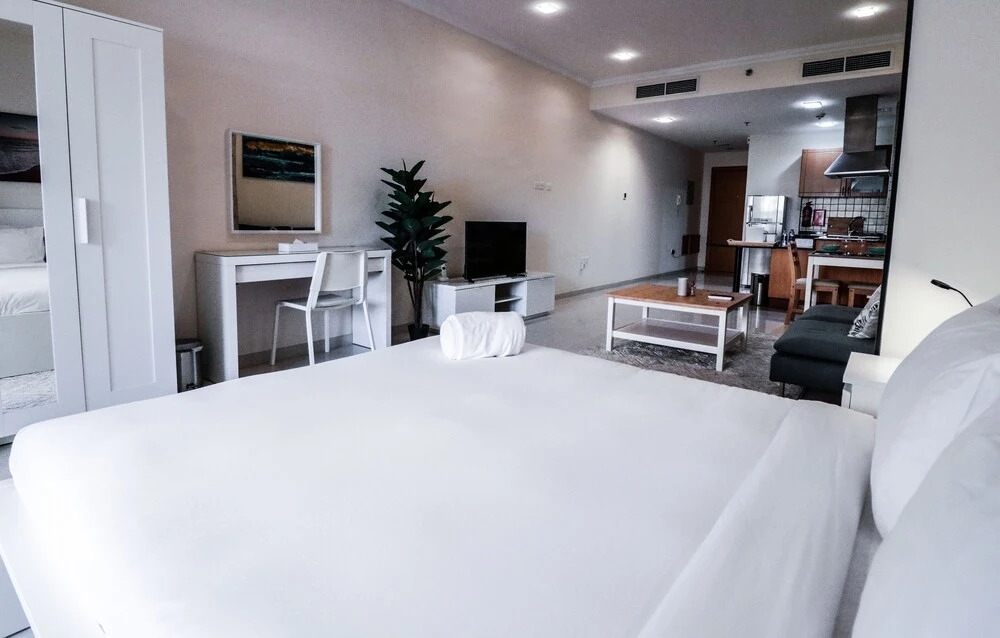 Дубай: St-Spring Oasis Tower-124 by bnbme homes