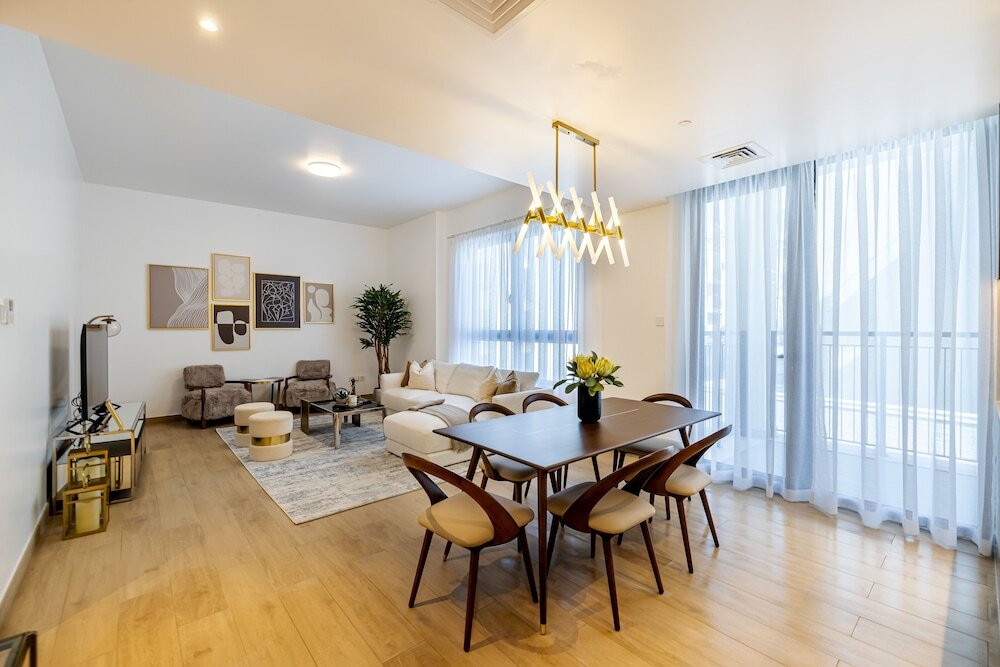 Дубай: Spacious 2BR La Cote B3 Port De La Mer