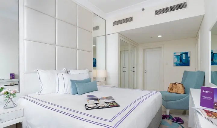 Дубай: Dream Inn - Damac Mall Street