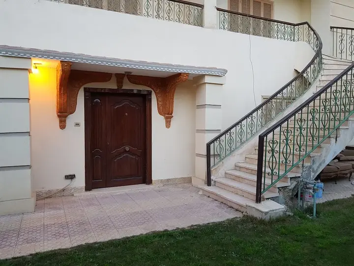 Город 6-го октября: Garden Apartments near Mall of Arabia