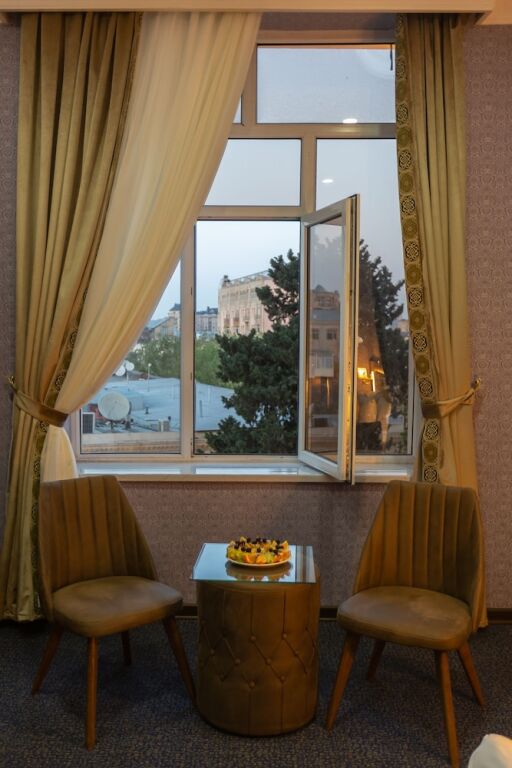 Баку: Baku City Hotel