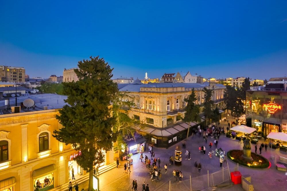 Баку: Baku City Hotel