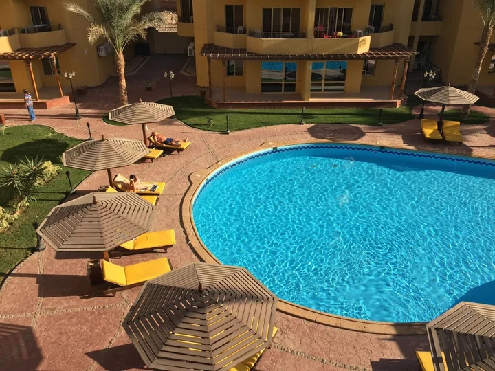 Хургада: Pool View Apart At British Resort 221