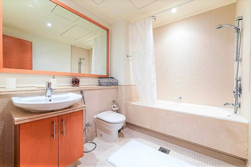 Дубай: Stunning 2 bed Balcony Marina View Dubai