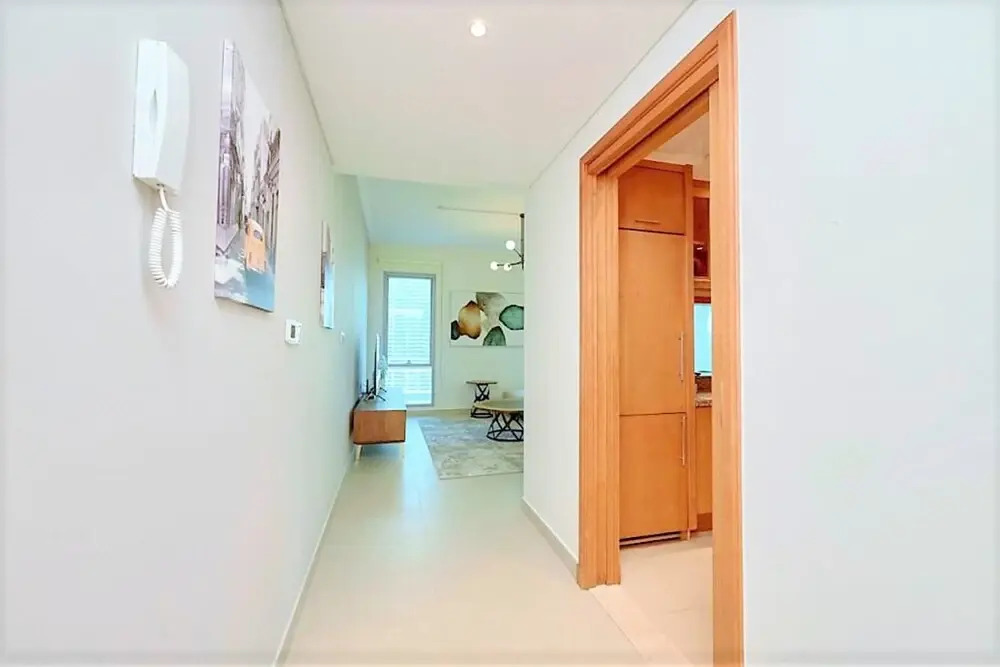 Дубай: Stunning 2 bed Balcony Marina View Dubai