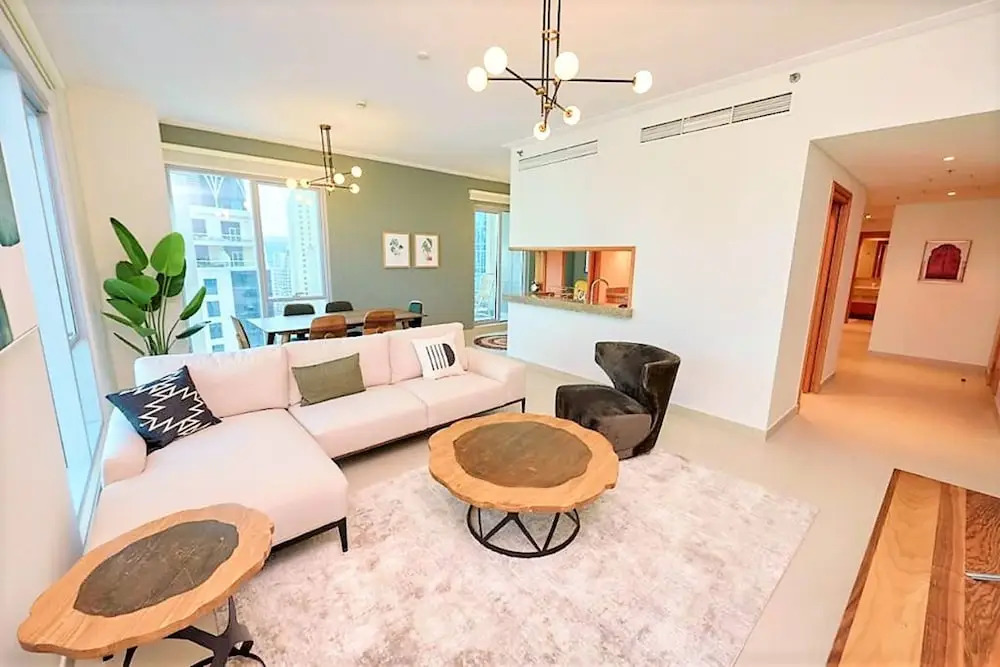 Дубай: Stunning 2 bed Balcony Marina View Dubai