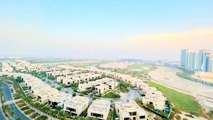 Дубай: Stunning 1bedroom apartment in Damac Hills