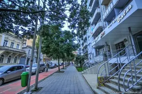 Батуми: Hotel Batus