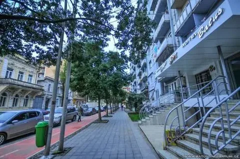 Батуми: Hotel Batus