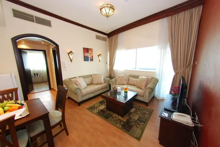Дубай: TOP First Central Hotel Suites