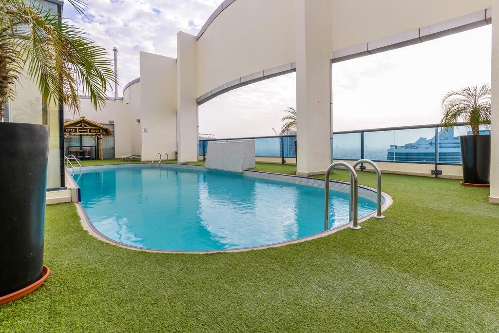 Дубай: TOP First Central Hotel Suites