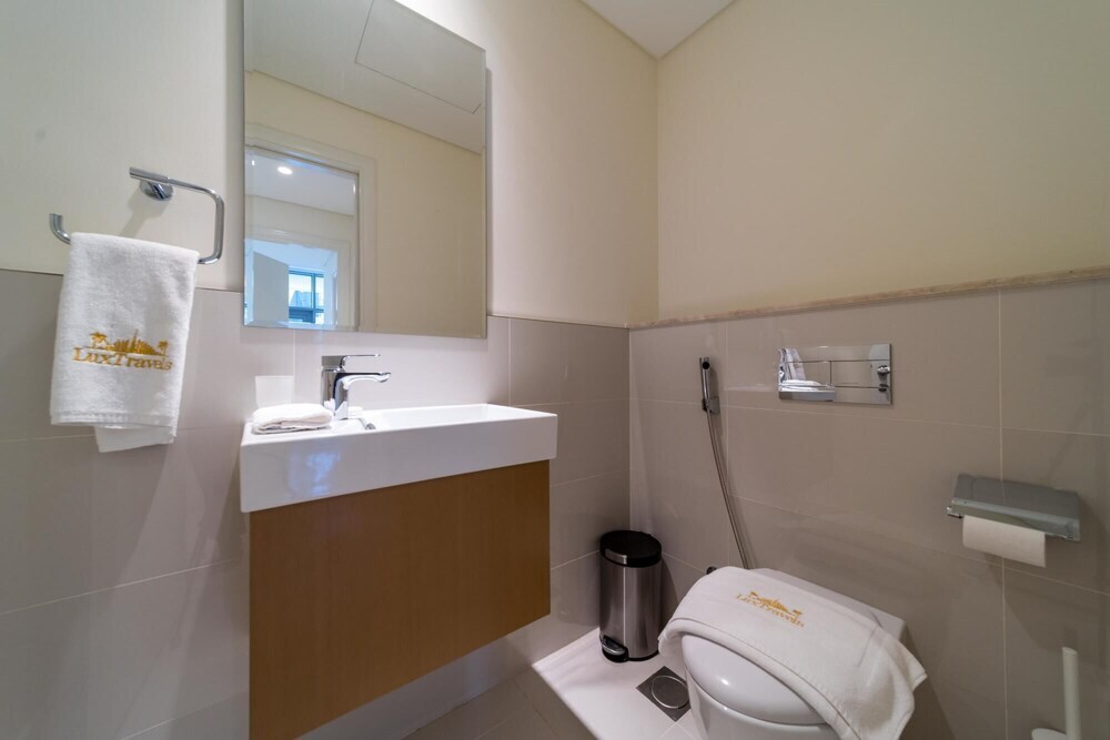 Дубай: 1BR Apt Brand New Spectacular Views Downtown