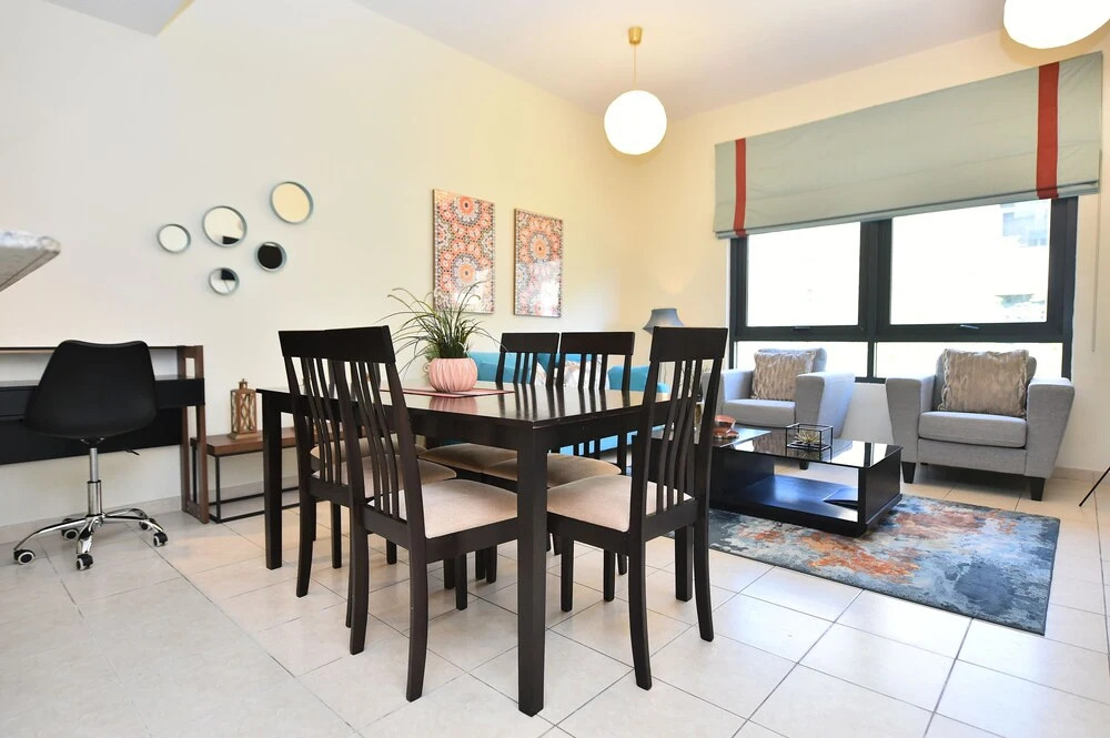 Дубай: ADN - 1 Bedroom Apartment in The Greens