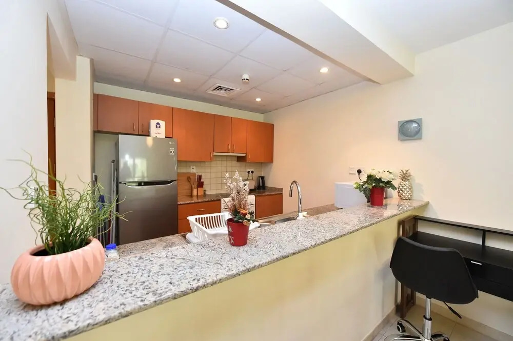 Дубай: ADN - 1 Bedroom Apartment in The Greens