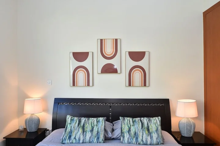Дубай: ADN - 1 Bedroom Apartment in The Greens